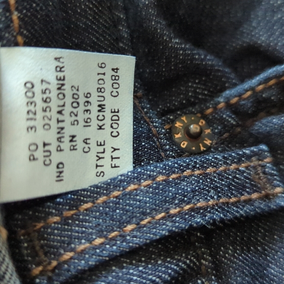 DKNY Soho Jeans - Picture 7 of 9